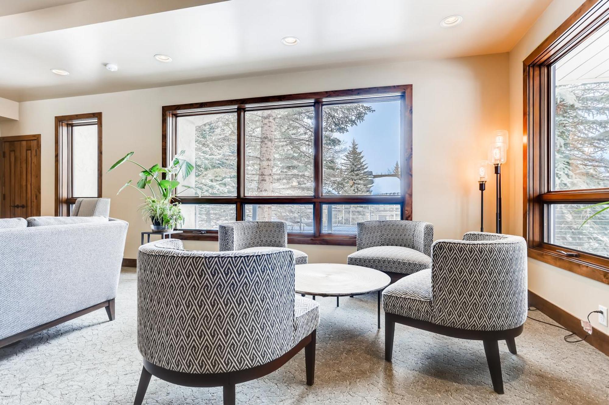 Ridgepoint Townhome 149 By East West Hospitality Beaver Creek Dış mekan fotoğraf